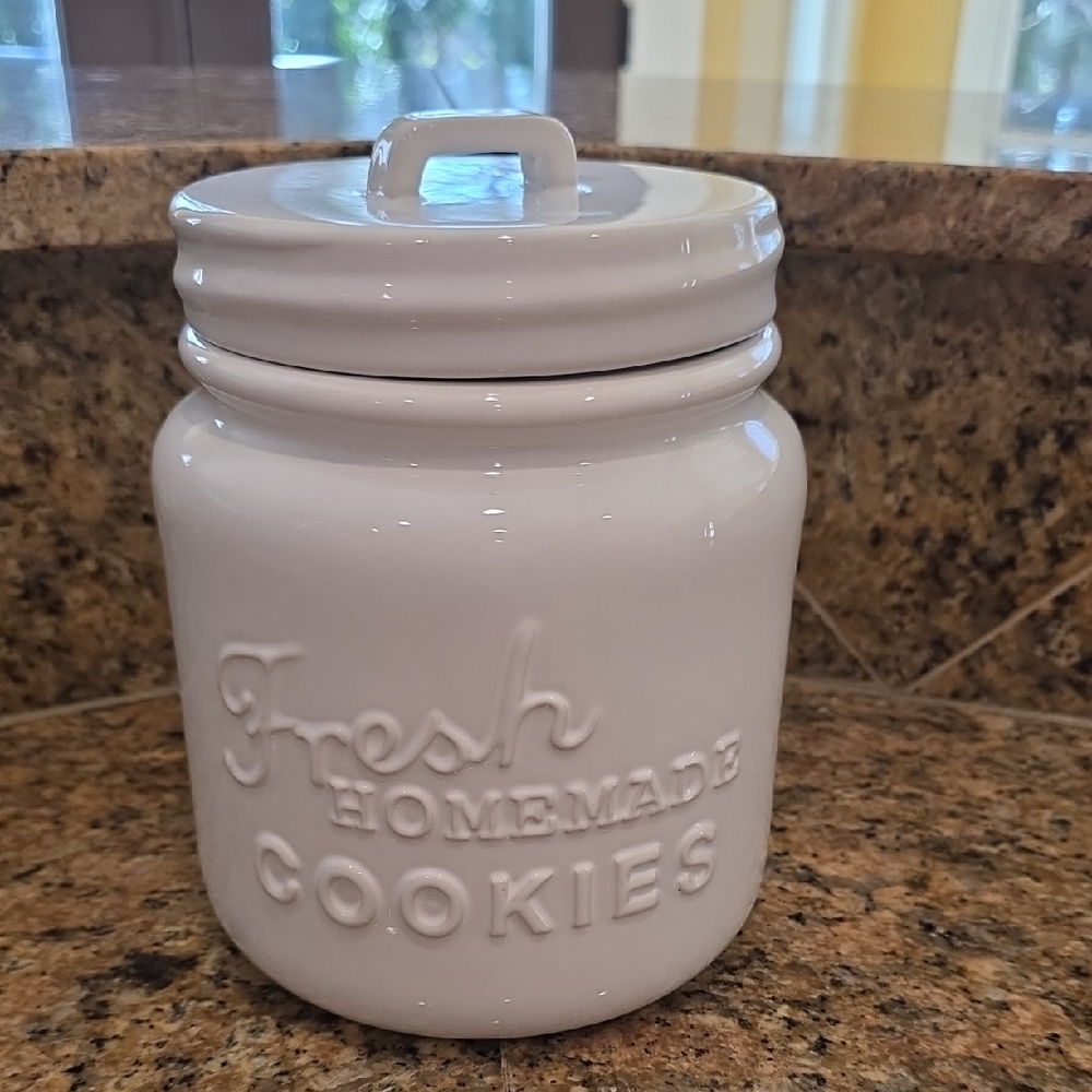 Crate & Barrel White Ceramic Cookie Jar